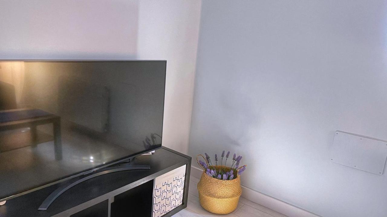Vt Flat Reformado Con Escritorio De Trabajo Y Wifi Apartment Bilbao Exterior foto